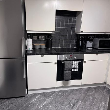 Hogwarts Apartment Abbots Langley 外观 照片